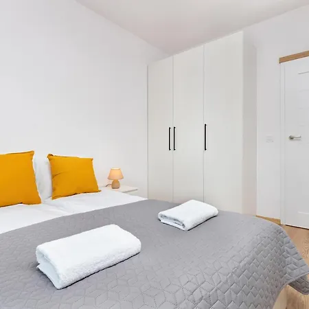 Apartmán Przymorze Krynicka By Renters *
